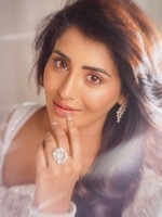 Rashi Singh New Images